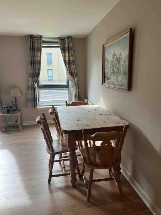 Modern Edinburgh Apartment 2 Bedrooms & Two Bathrooms Exteriör bild